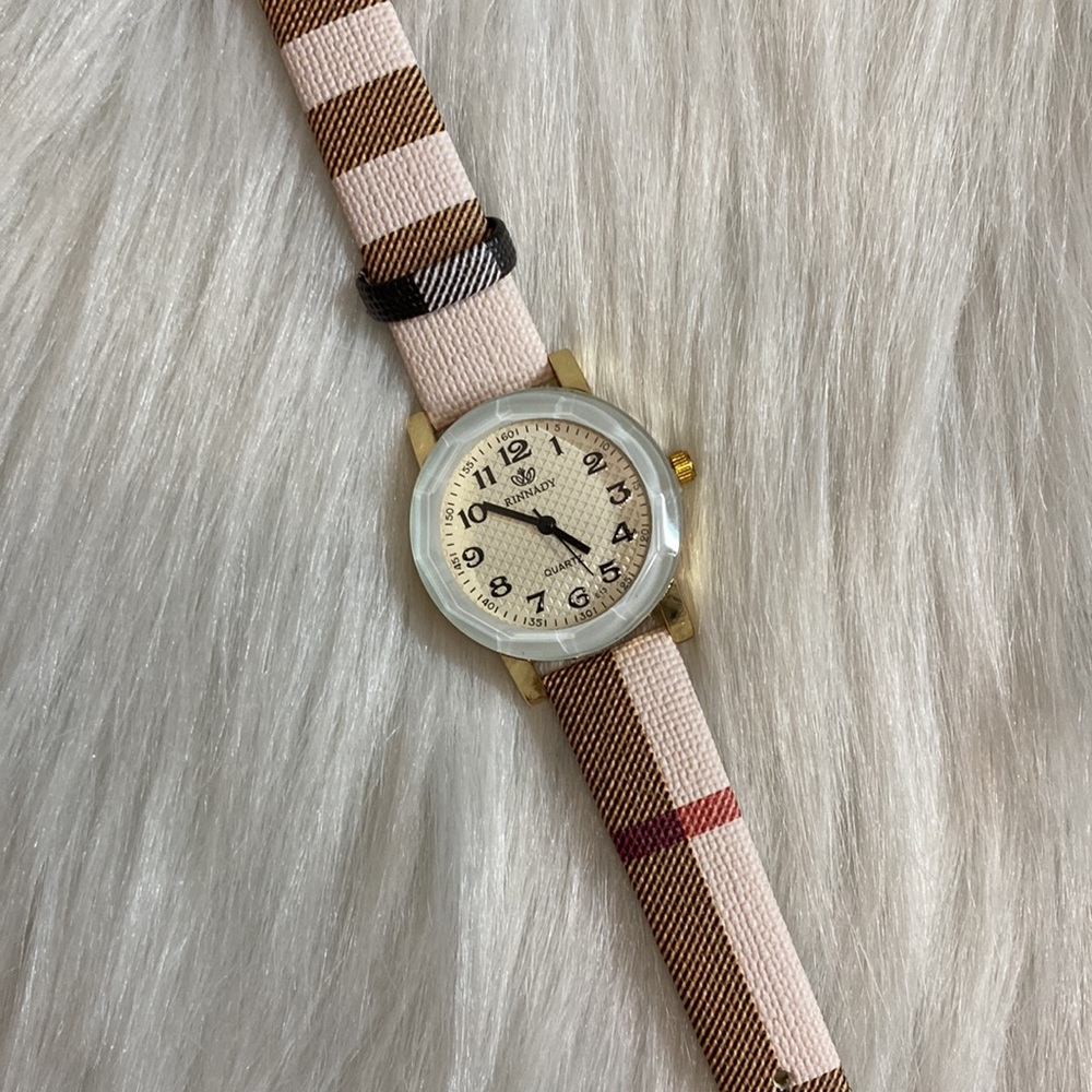 New Stunning plaid Watch - Picture 3 of 8